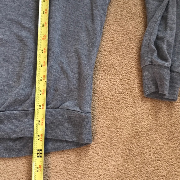 ⭐️⭐️Cold Shoulder Knit Top Express One Eleven Size XS - Picture 7 of 16